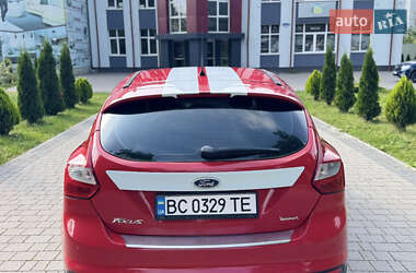 Хетчбек Ford Focus 2011 в 