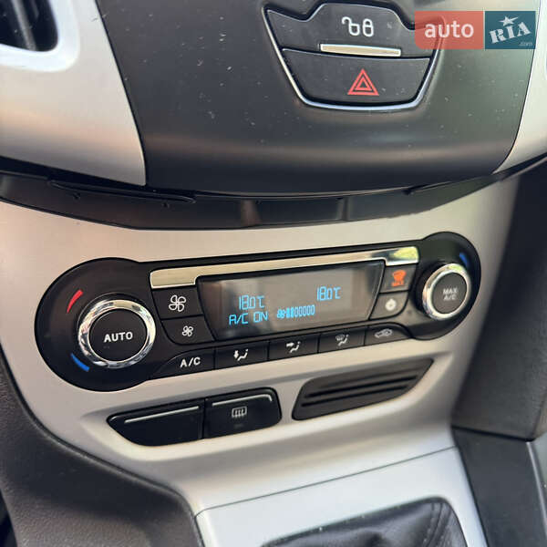 Хэтчбек Ford Focus 2011 в Львове