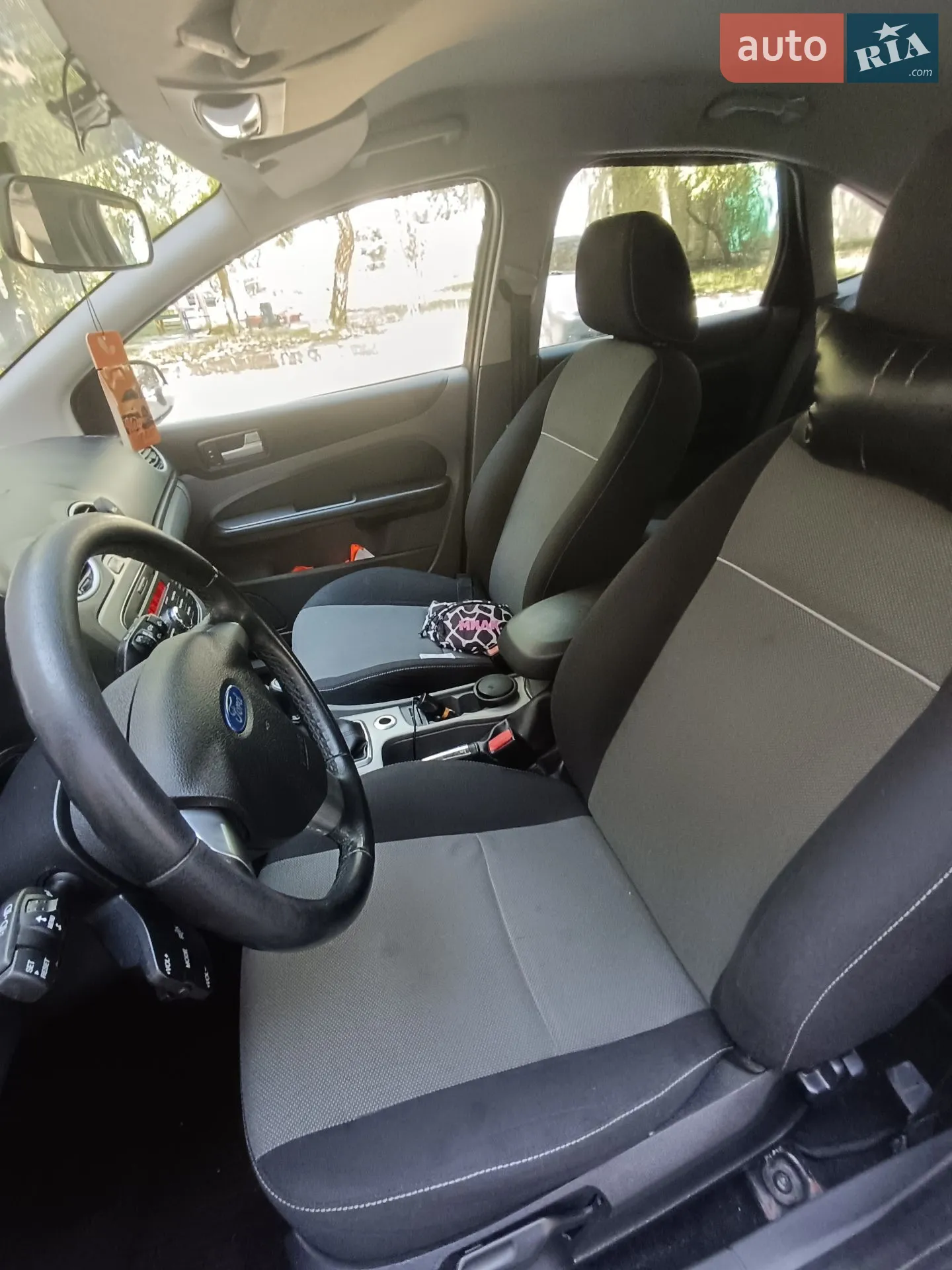 2010 Ford Focus - мініатюра 6
