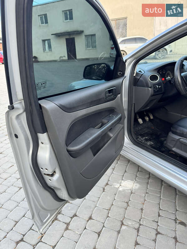 Хэтчбек Ford Focus 2007 в Борщеве фото 16 Хэтчбек Ford Focus 2007 в Борщеве