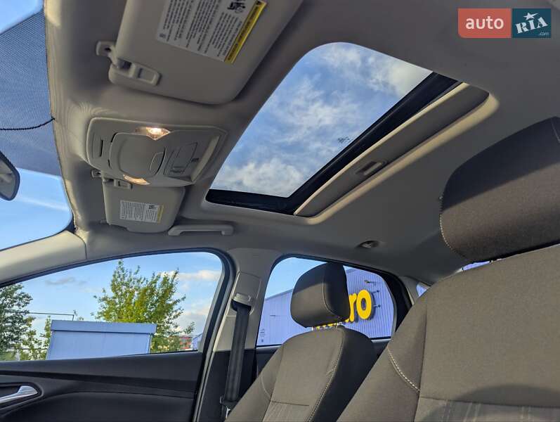 Седан Ford Focus 2018 в Львове