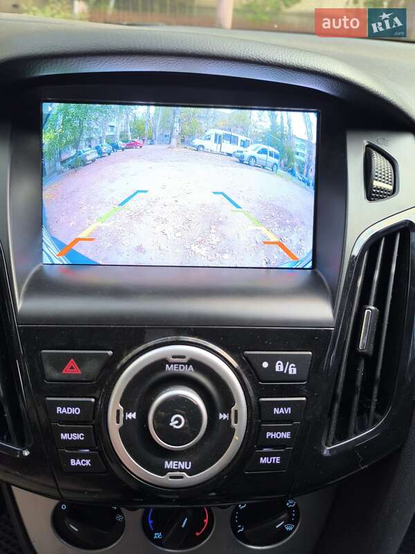 Седан Ford Focus 2014 в Николаеве фото 10 Седан Ford Focus 2014 в Николаеве