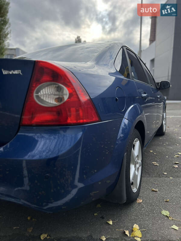Седан Ford Focus 2008 в Киеве фото 4 Седан Ford Focus 2008 в Киеве