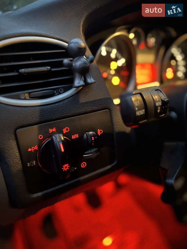 Седан Ford Focus 2008 в Киеве фото 19 Седан Ford Focus 2008 в Киеве