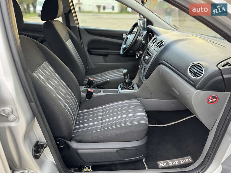 Універсал Ford Focus 2010 в Долині фото 24 Універсал Ford Focus 2010 в Долині