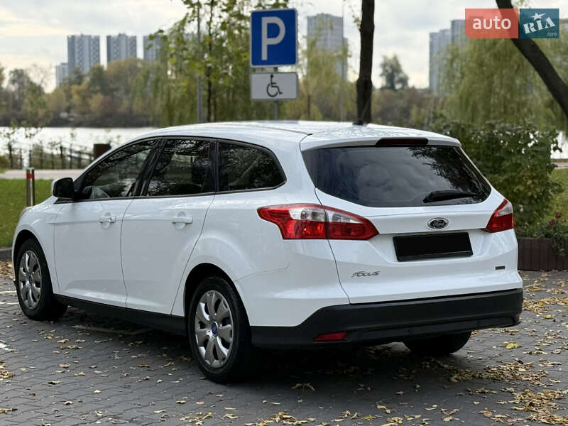 Универсал Ford Focus 2013 в Киеве фото 12 Универсал Ford Focus 2013 в Киеве