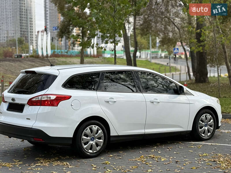 Универсал Ford Focus 2013 в Киеве фото 17 Универсал Ford Focus 2013 в Киеве