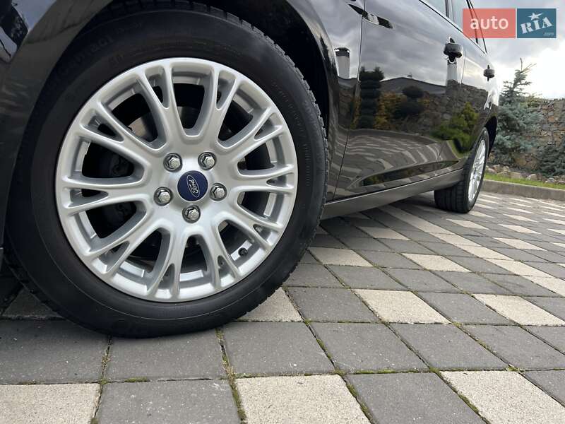 Универсал Ford Focus 2013 в Стрые