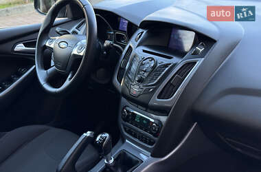 Универсал Ford Focus 2013 в 