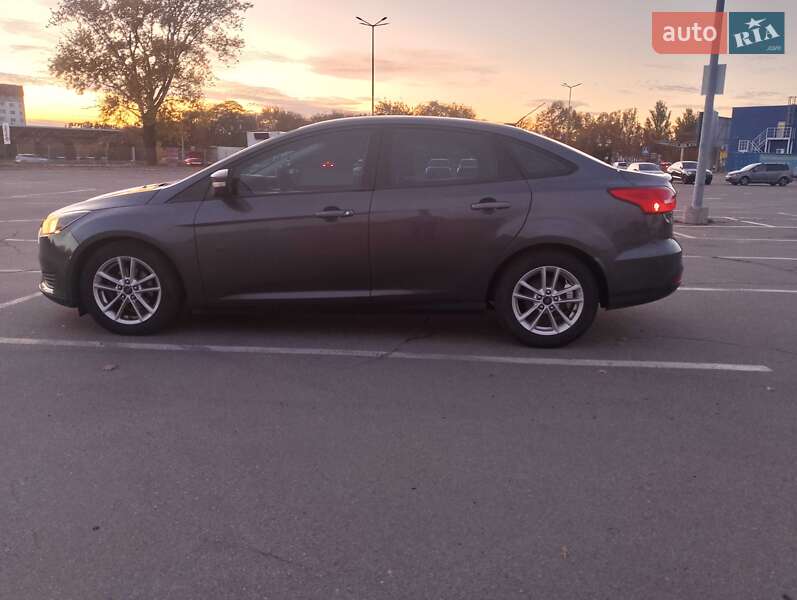 Седан Ford Focus 2015 в Днепре фото 14 Седан Ford Focus 2015 в Днепре