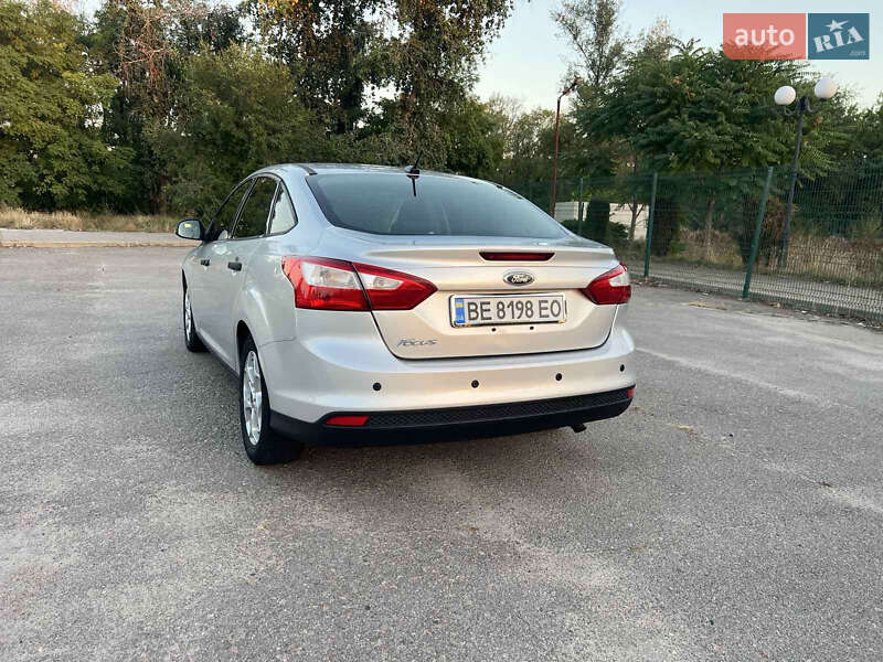 Седан Ford Focus 2012 в Запоріжжі фото 5 Седан Ford Focus 2012 в Запоріжжі