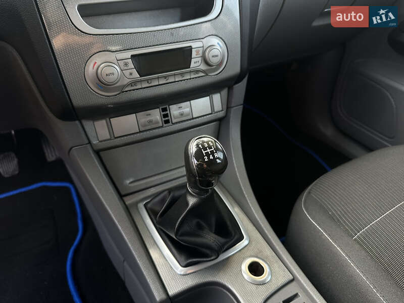 Хэтчбек Ford Focus 2009 в Виннице фото 33 Хэтчбек Ford Focus 2009 в Виннице