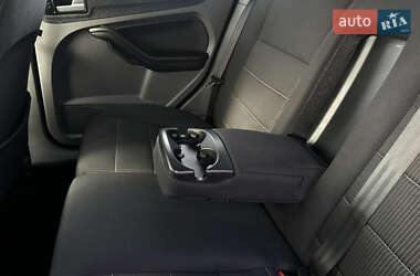 Хетчбек Ford Focus 2009 в  фото 39 Хетчбек Ford Focus 2009 в