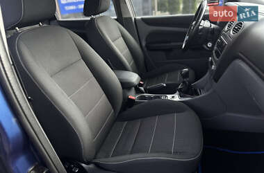 Хетчбек Ford Focus 2009 в  фото 48 Хетчбек Ford Focus 2009 в