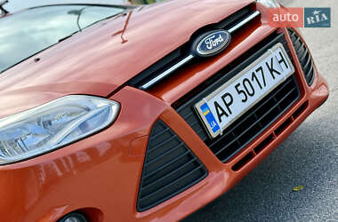 Хетчбек Ford Focus 2011 в 