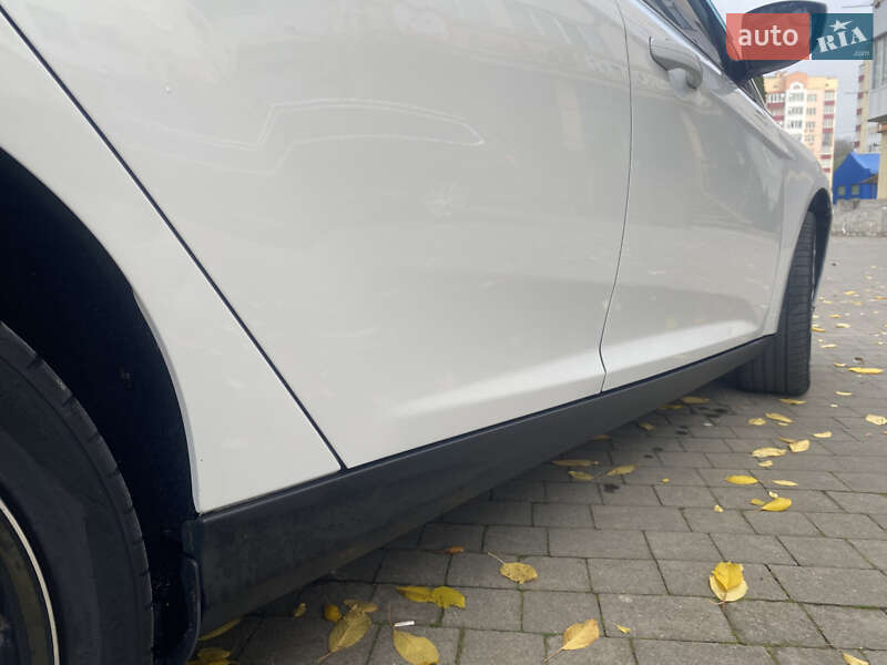 Седан Ford Focus 2011 в Каменец-Подольском фото 10 Седан Ford Focus 2011 в Каменец-Подольском