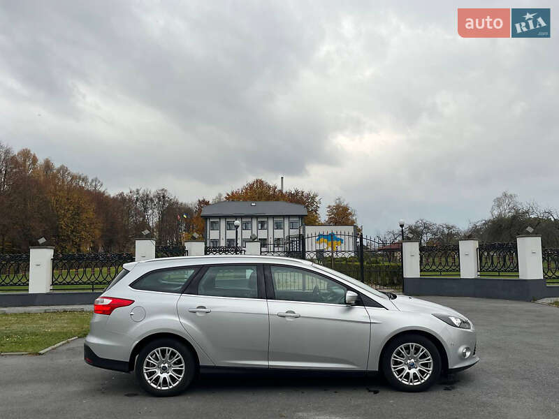 Універсал Ford Focus 2013 в Звягелі
