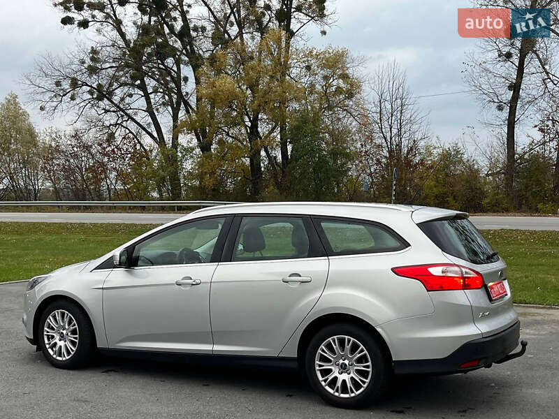 Універсал Ford Focus 2013 в Звягелі