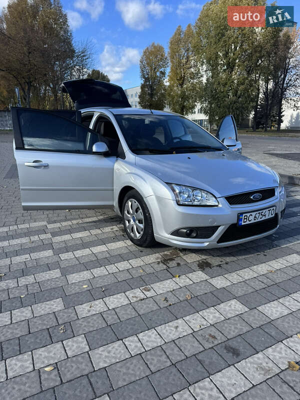 Хетчбек Ford Focus 2007 в Львові фото 11 Хетчбек Ford Focus 2007 в Львові