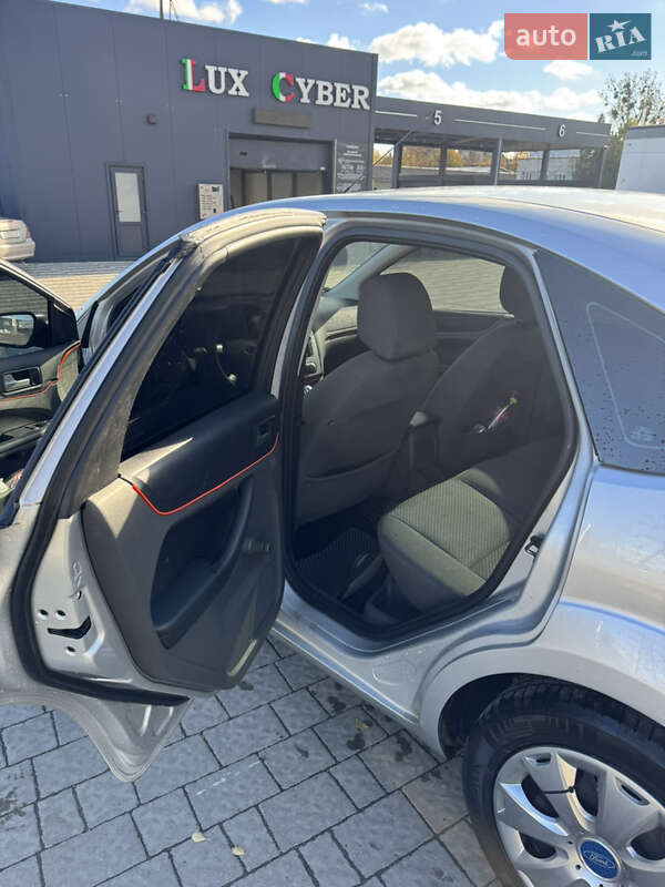 Хетчбек Ford Focus 2007 в Львові фото 19 Хетчбек Ford Focus 2007 в Львові