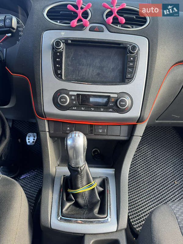 Хетчбек Ford Focus 2007 в Львові фото 27 Хетчбек Ford Focus 2007 в Львові