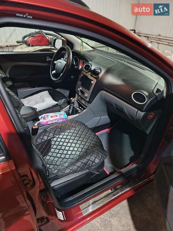 Універсал Ford Focus 2008 в П'ятихатках
