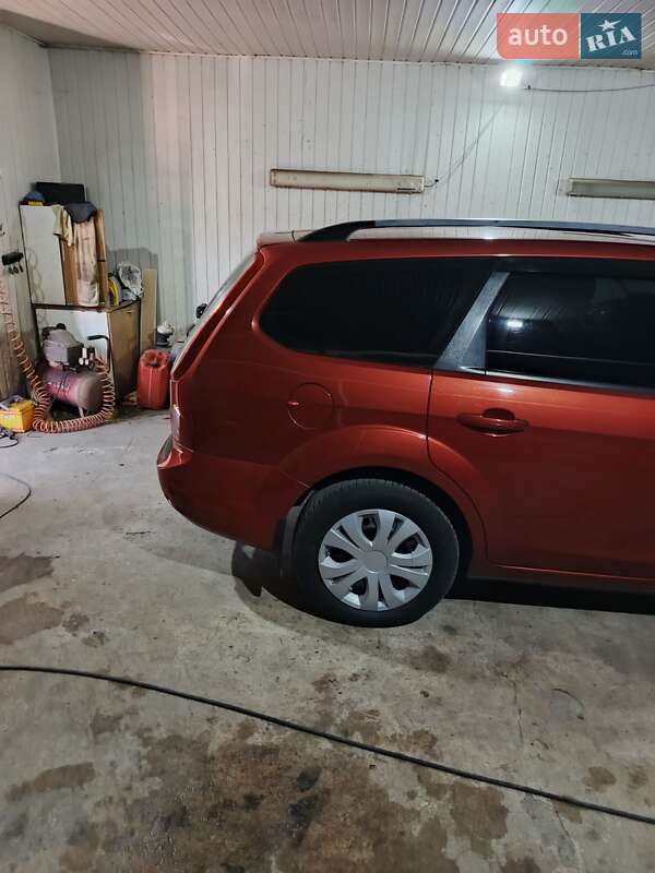 Універсал Ford Focus 2008 в П'ятихатках