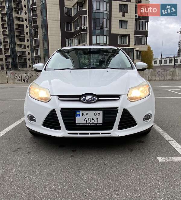 Седан Ford Focus 2013 в Киеве фото 9 Седан Ford Focus 2013 в Киеве