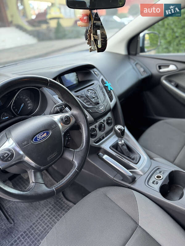 Хэтчбек Ford Focus 2011 в Тячеве фото 9 Хэтчбек Ford Focus 2011 в Тячеве