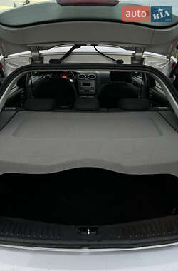 Хетчбек Ford Focus 2009 в  фото 50 Хетчбек Ford Focus 2009 в