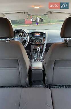 Хетчбек Ford Focus 2015 в  фото 3 Хетчбек Ford Focus 2015 в