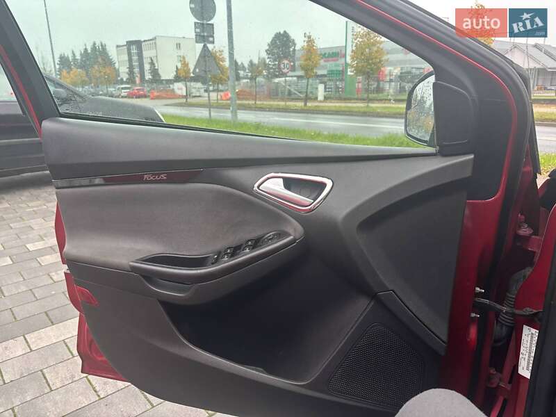 Седан Ford Focus 2011 в Киеве