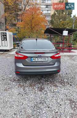 Седан Ford Focus 2013 в  фото 3 Седан Ford Focus 2013 в