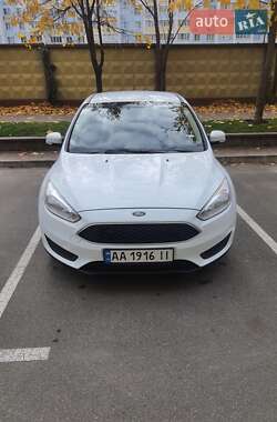 Седан Ford Focus 2016 в Киеве