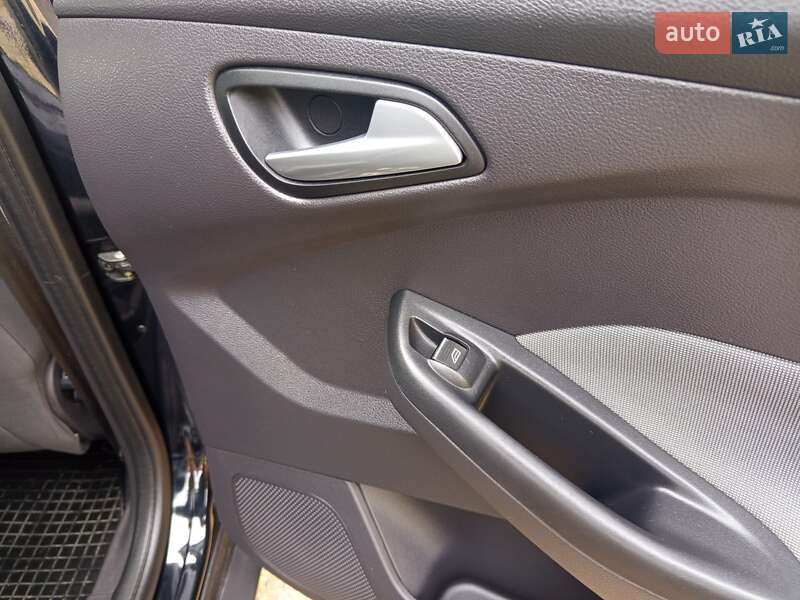 Универсал Ford Focus 2011 в Новой Одессе фото 42 Универсал Ford Focus 2011 в Новой Одессе