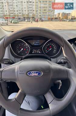 Хэтчбек Ford Focus 2014 в 