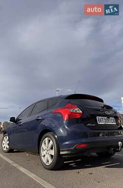Хэтчбек Ford Focus 2014 в 
