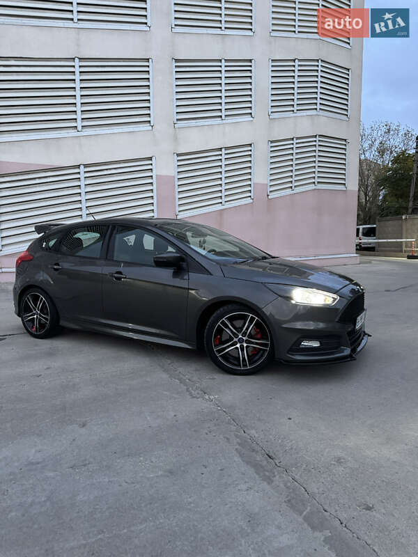 Хетчбек Ford Focus 2015 в Одесі фото 2 Хетчбек Ford Focus 2015 в Одесі