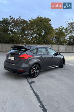 Хэтчбек Ford Focus 2015 в Одессе