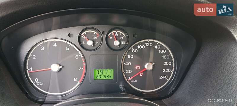 Хетчбек Ford Focus 2005 в Миколаєві фото 10 Хетчбек Ford Focus 2005 в Миколаєві