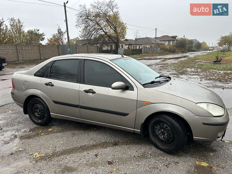 Седан Ford Focus 2003 в Кам'янському фото 2 Седан Ford Focus 2003 в Кам'янському
