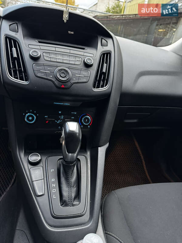Хэтчбек Ford Focus 2016 в Киеве фото 8 Хэтчбек Ford Focus 2016 в Киеве