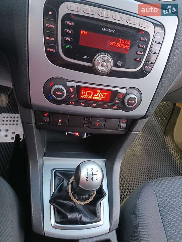 Хетчбек Ford Focus 2007 в Звягелі фото 2 Хетчбек Ford Focus 2007 в Звягелі