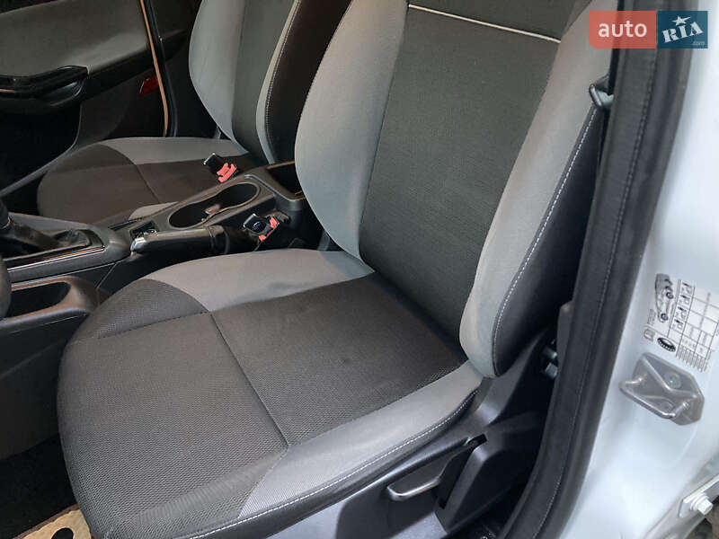 Хэтчбек Ford Focus 2014 в Одессе фото 28 Хэтчбек Ford Focus 2014 в Одессе