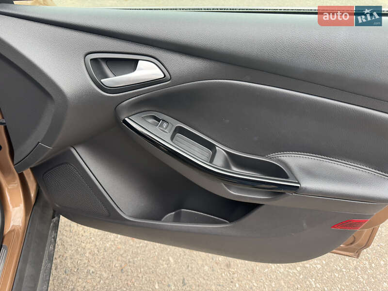 Хэтчбек Ford Focus 2013 в Одессе