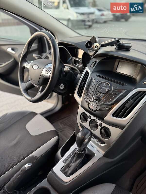 Хэтчбек Ford Focus 2013 в Львове