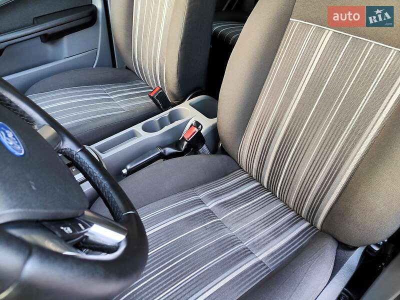 Хетчбек Ford Focus 2008 в Києві