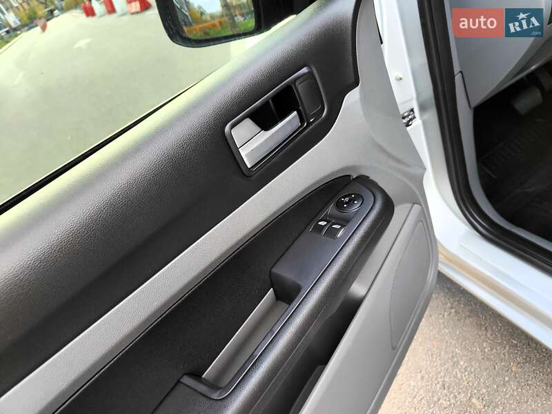 Хетчбек Ford Focus 2008 в Києві