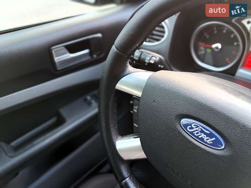 Хетчбек Ford Focus 2008 в Києві