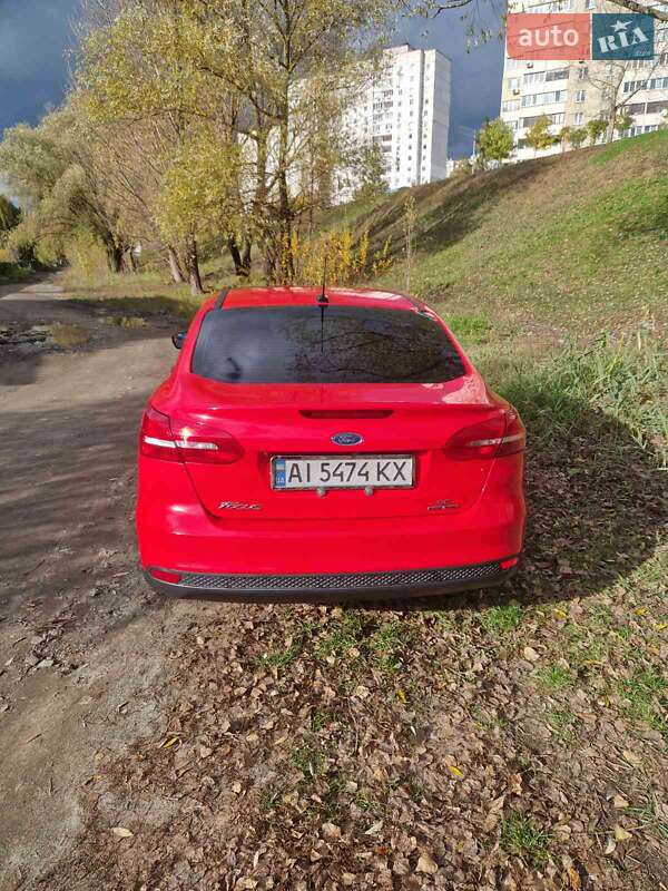 Седан Ford Focus 2016 в Києві